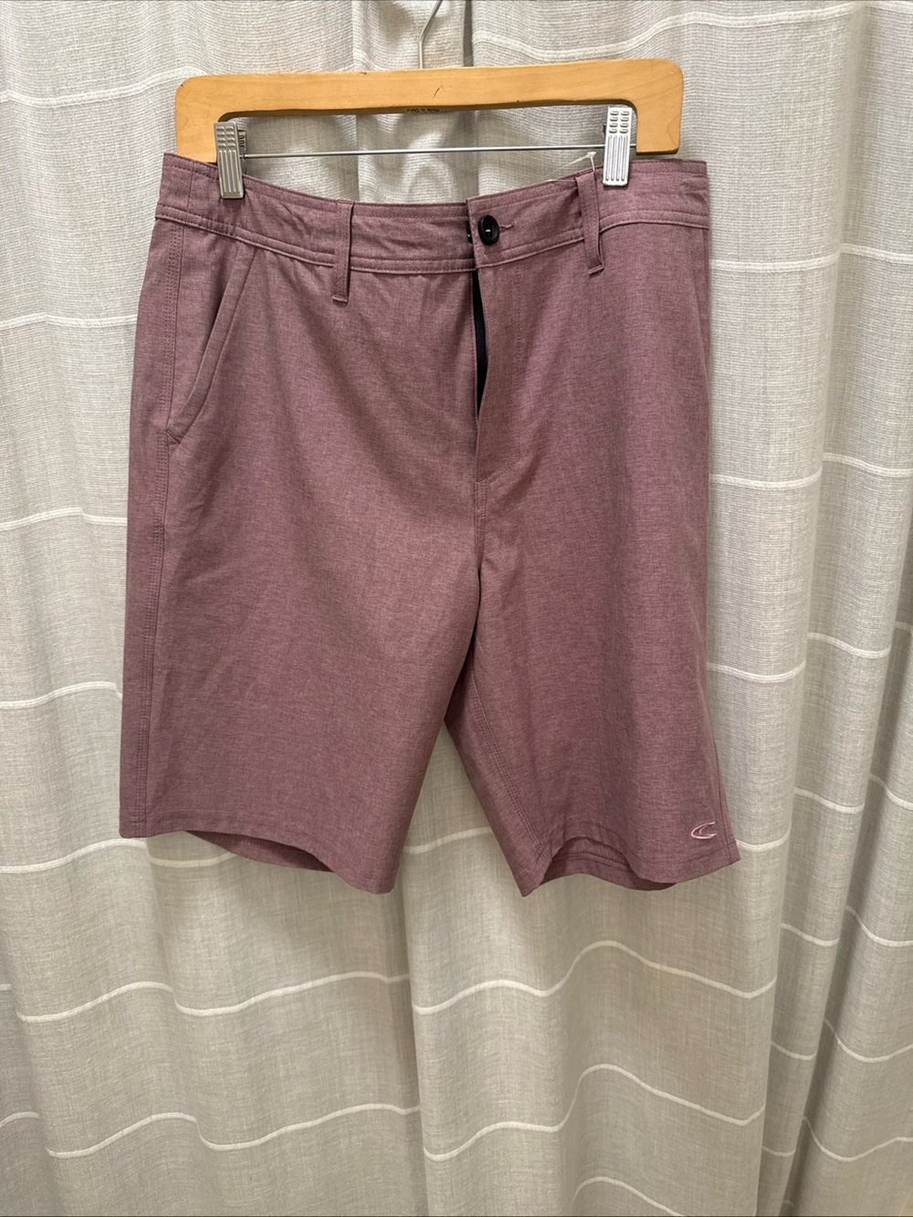 O'Neill Men's Flat Front Shorts in Mauve